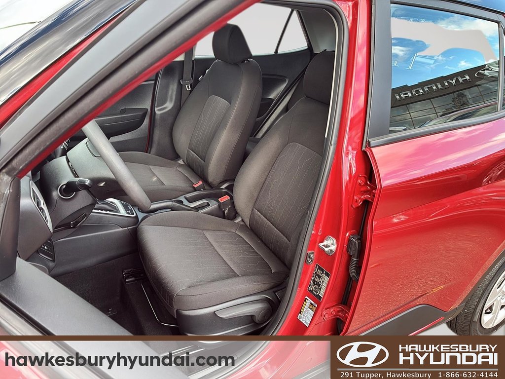 2024 Hyundai Venue Essential in Hawkesbury, Ontario - 9 - w1024h768px