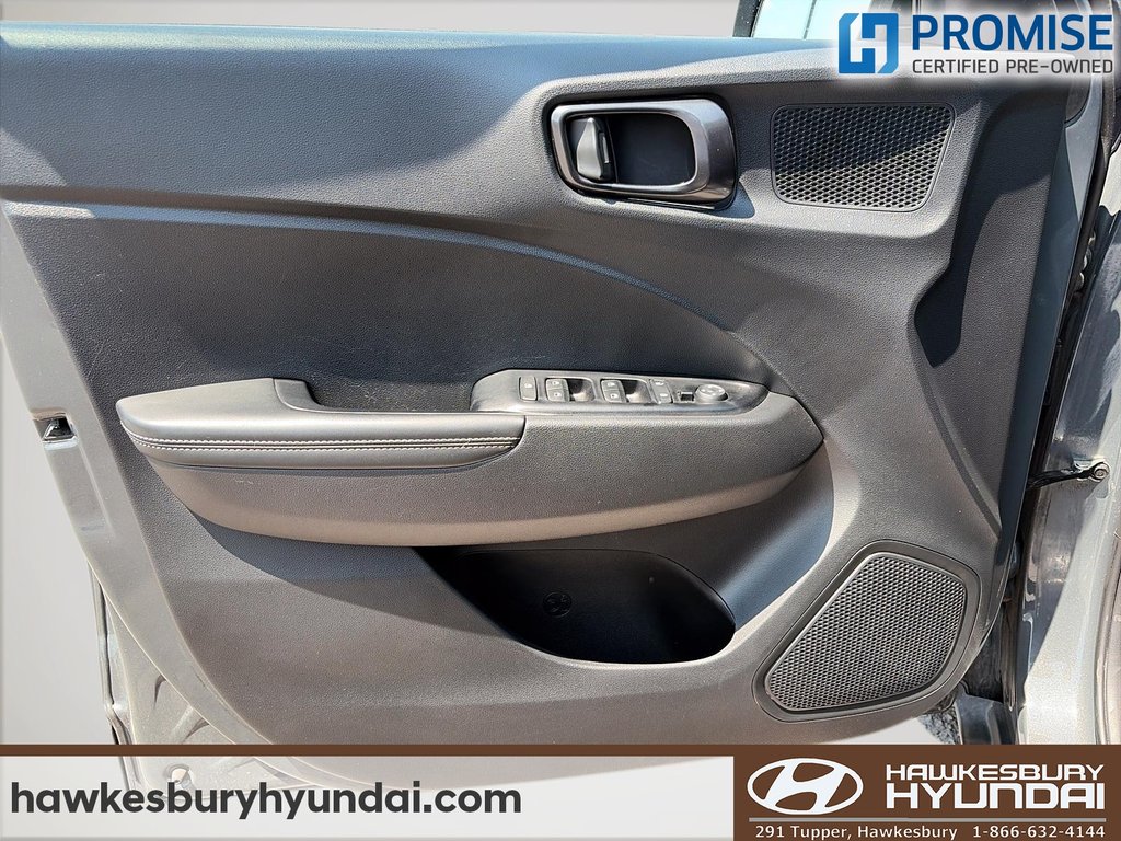2024 Hyundai Venue ULTIMATE TOIT OUVRANT in Hawkesbury, Ontario - 10 - w1024h768px