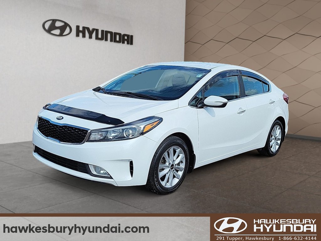 2017 Kia Forte in Hawkesbury, Ontario - 1 - w1024h768px