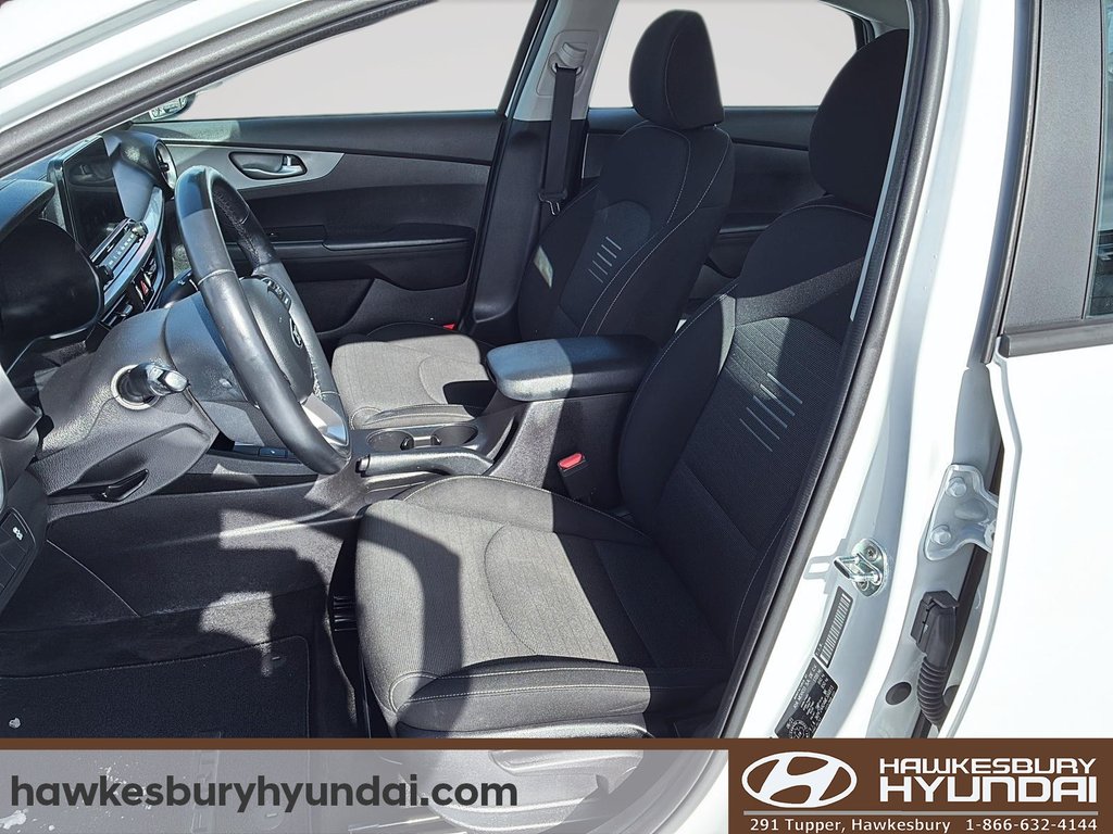 2021 Kia Forte LX in Hawkesbury, Ontario - 9 - w1024h768px