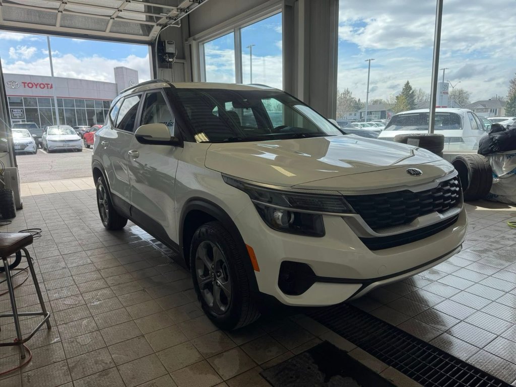 2021 Kia Seltos LX in Hawkesbury, Ontario - 9 - w1024h768px