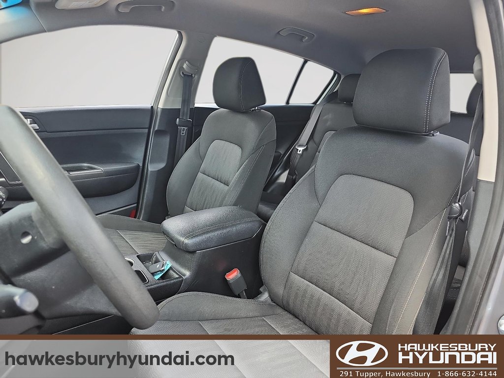2022 Kia Sportage in Hawkesbury, Ontario - 9 - w1024h768px