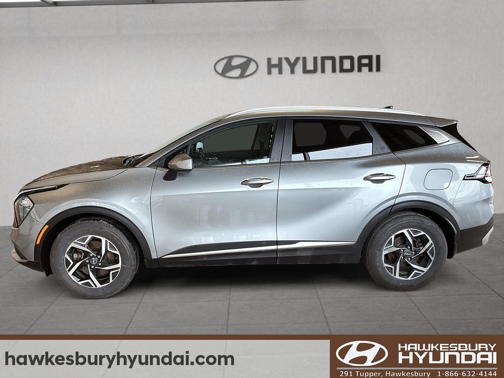 2023 Kia Sportage LX in Hawkesbury, Ontario - 5 - w1024h768px