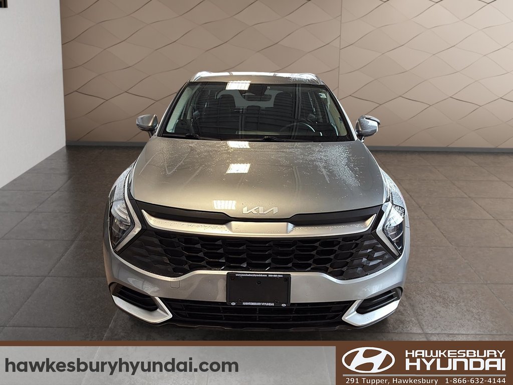 2023 Kia Sportage LX in Hawkesbury, Ontario - 2 - w1024h768px