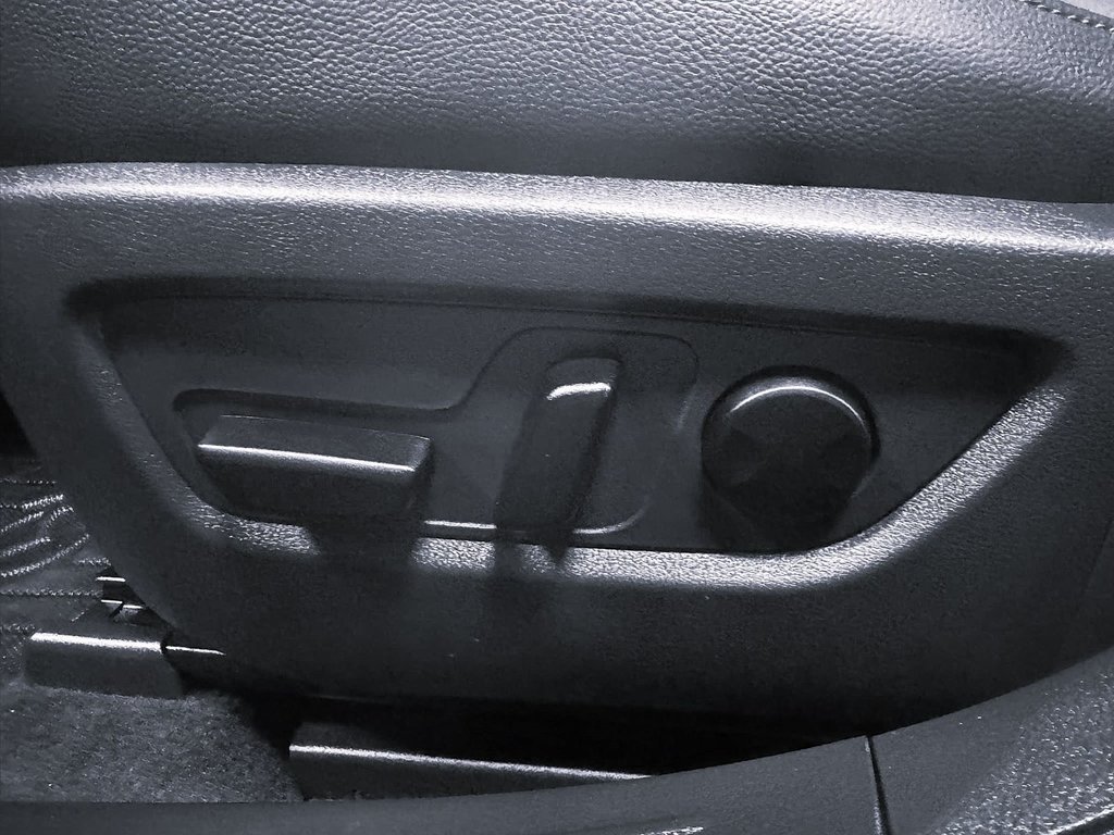 2024 Mazda CX-50 GT in Hawkesbury, Ontario - 11 - w1024h768px