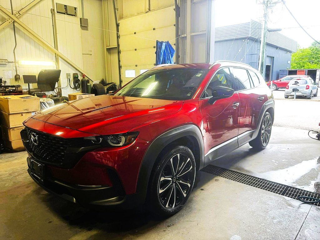 2024 Mazda CX-50 GT in Hawkesbury, Ontario - 27 - w1024h768px