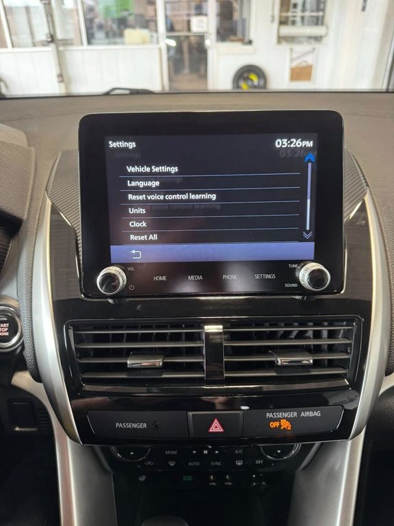 2024 Mitsubishi ECLIPSE CROSS in Hawkesbury, Ontario - 36 - w1024h768px