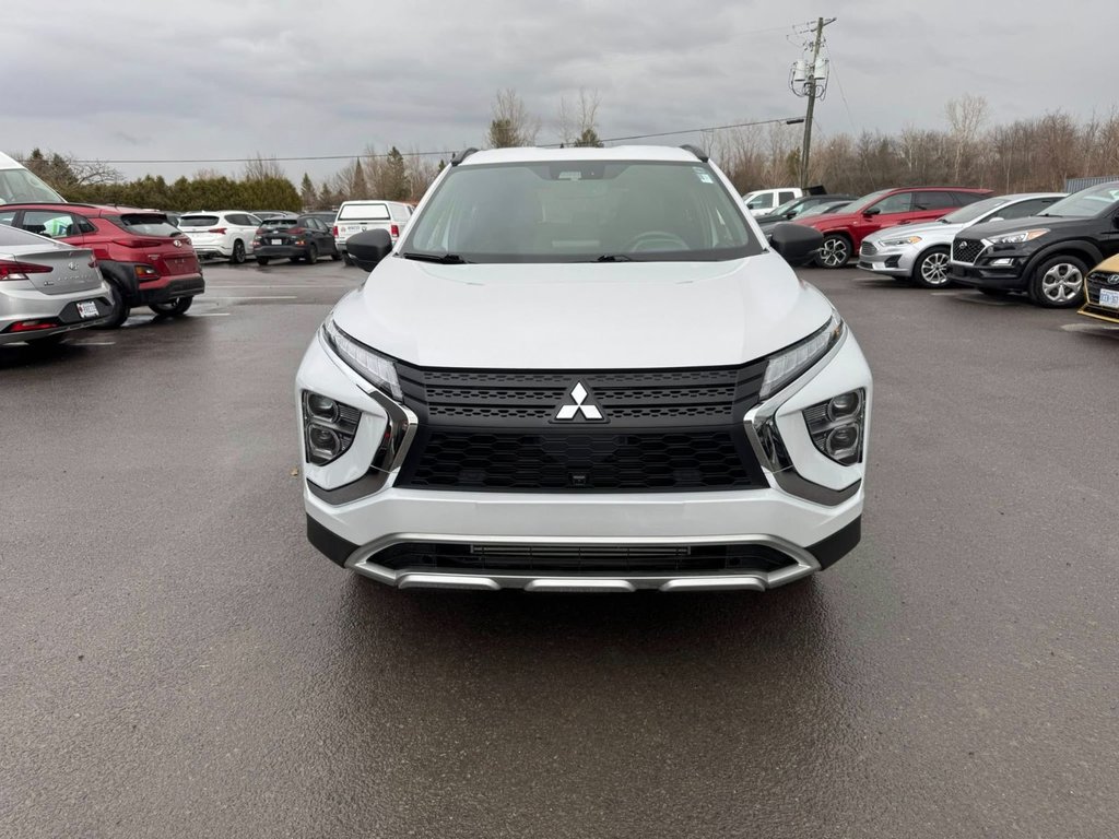 2024 Mitsubishi ECLIPSE CROSS in Hawkesbury, Ontario - 7 - w1024h768px