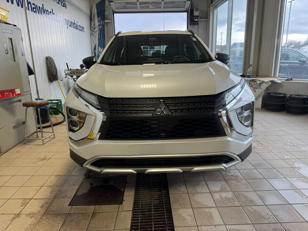 2024 Mitsubishi ECLIPSE CROSS in Hawkesbury, Ontario - 6 - w1024h768px