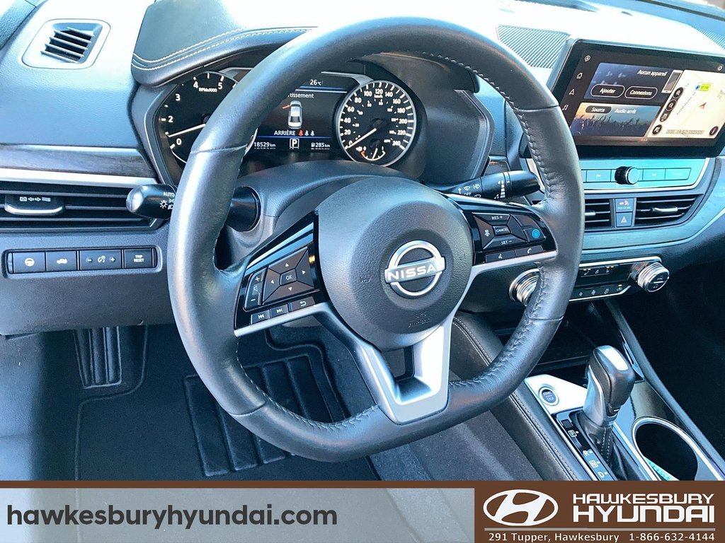 2024 Nissan Altima Platinum in Hawkesbury, Ontario - 12 - w1024h768px