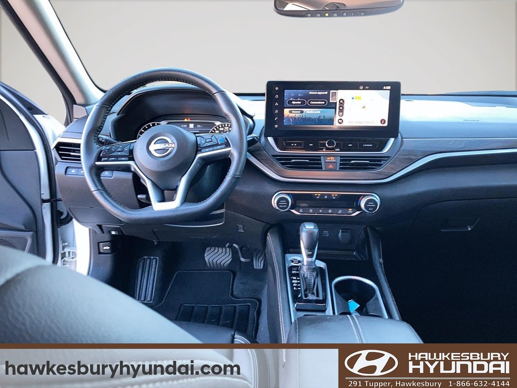 2024 Nissan Altima Platinum in Hawkesbury, Ontario - 10 - w1024h768px