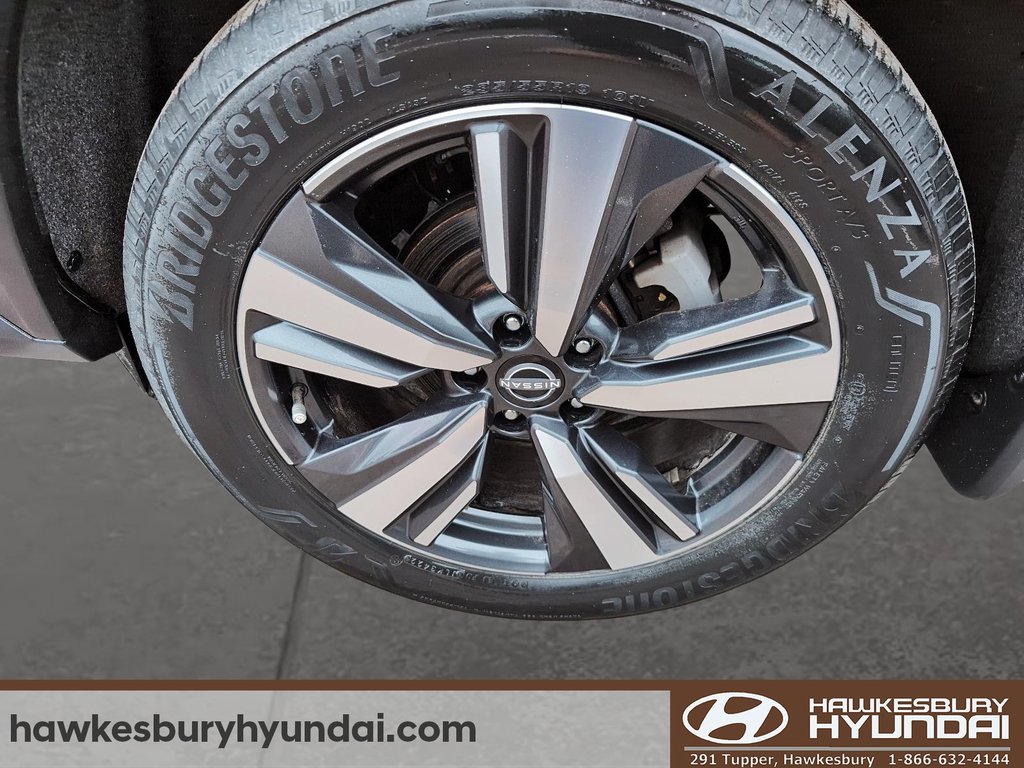 2023 Nissan Rogue Platinum in Hawkesbury, Ontario - 7 - w1024h768px
