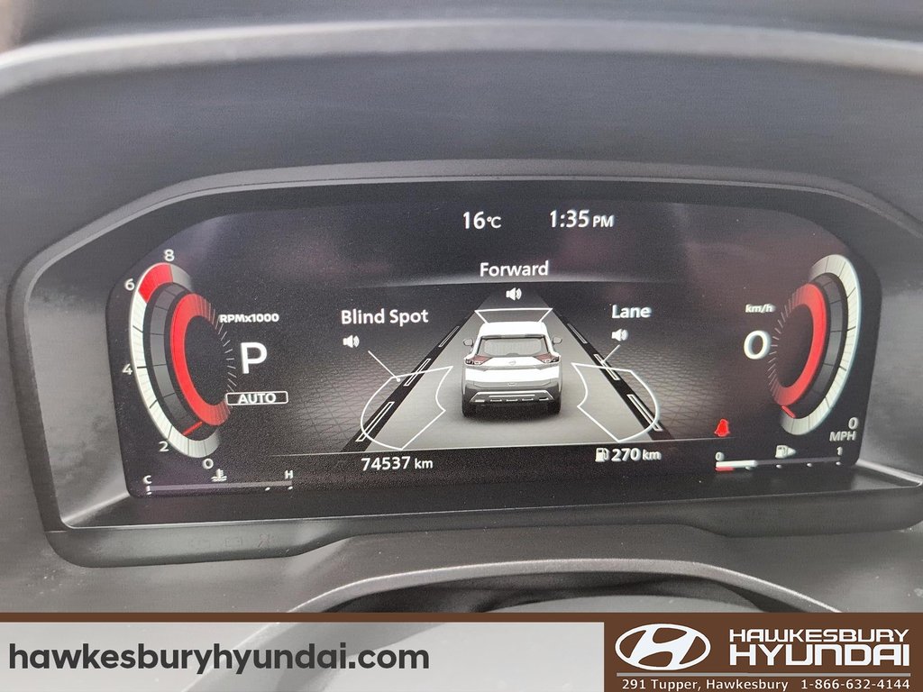 2023 Nissan Rogue Platinum in Hawkesbury, Ontario - 14 - w1024h768px