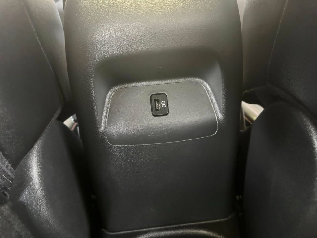 2020 Nissan Sentra SR in Hawkesbury, Ontario - 22 - w1024h768px