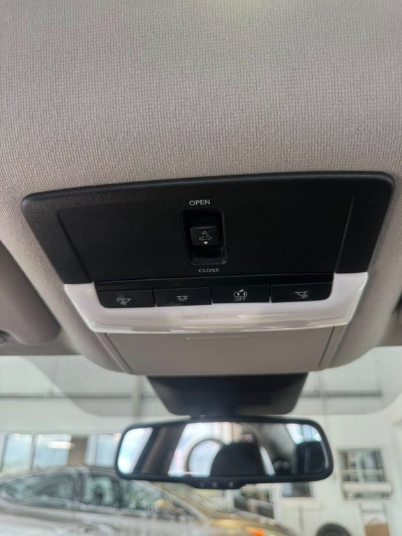 2020 Nissan Sentra SR in Hawkesbury, Ontario - 38 - w1024h768px