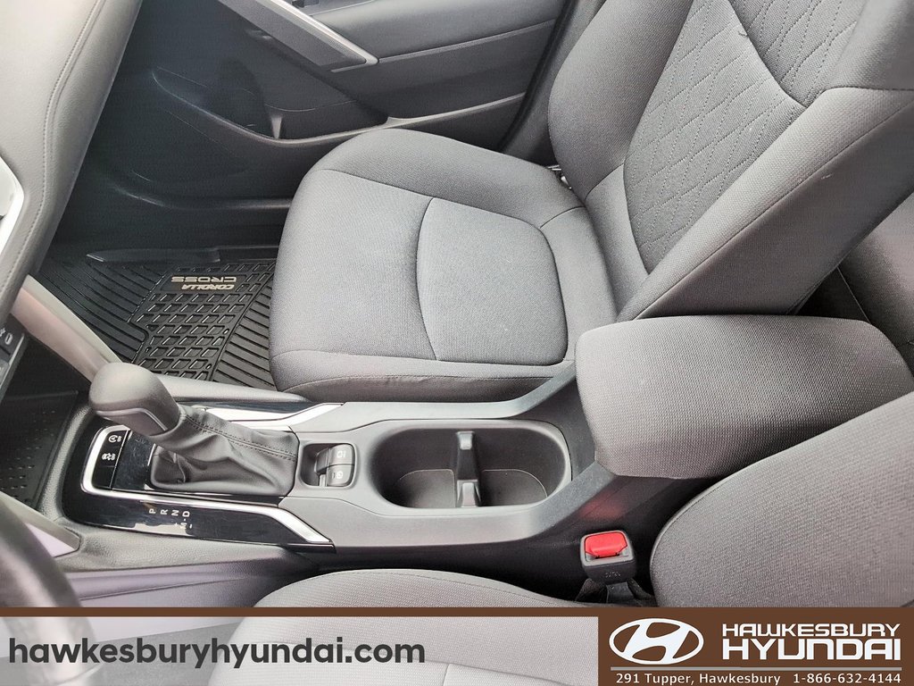 Toyota Corolla Cross LE 2023 à Hawkesbury, Ontario - 10 - w1024h768px