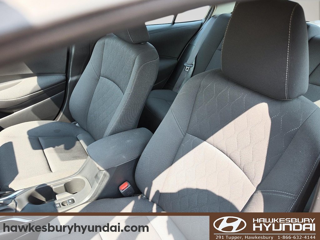 2024 Toyota Corolla LE AUTOMATIQUE in Hawkesbury, Ontario - 12 - w1024h768px