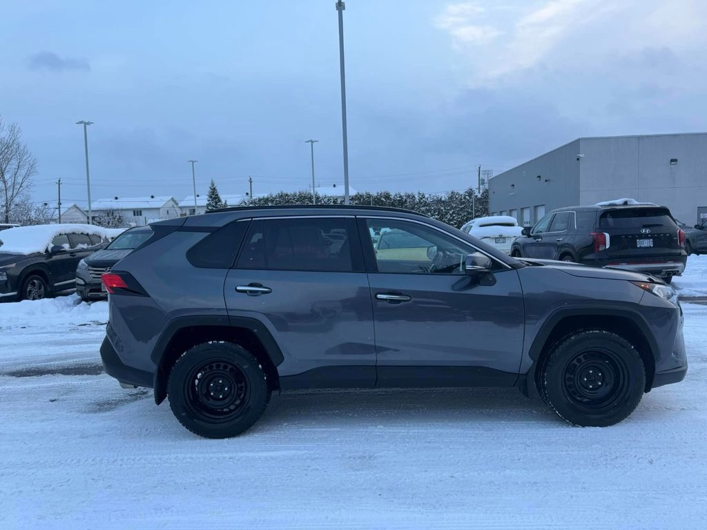 2021 Toyota RAV4 Limited in Hawkesbury, Ontario - 7 - w1024h768px