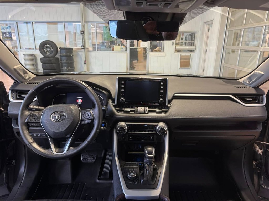 2021 Toyota RAV4 Limited in Hawkesbury, Ontario - 25 - w1024h768px