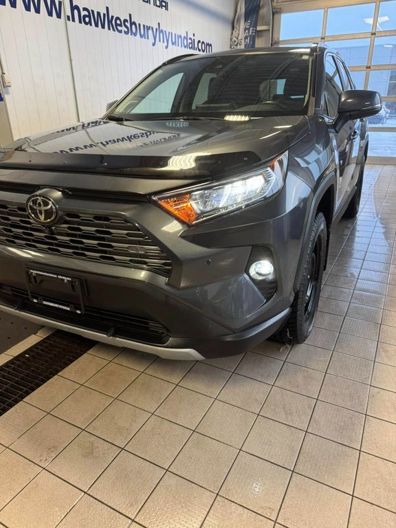 2021 Toyota RAV4 Limited in Hawkesbury, Ontario - 8 - w1024h768px