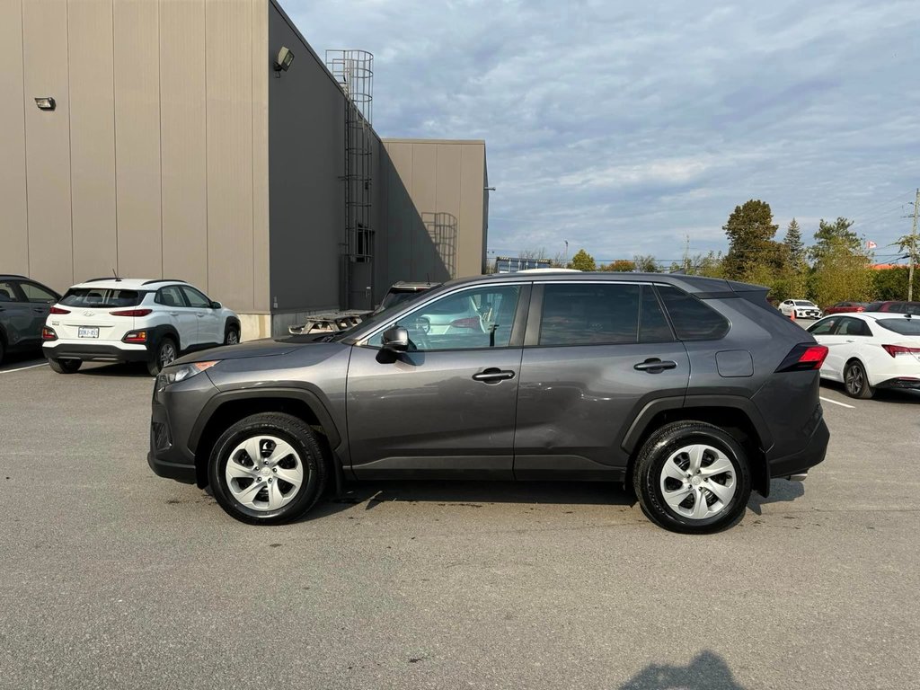 2022  RAV4 LE in Hawkesbury, Ontario - 19 - w1024h768px