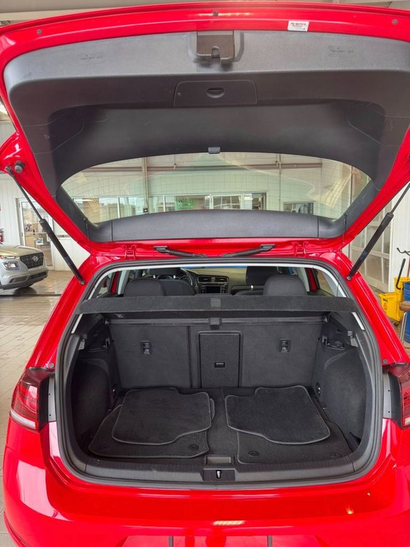 2020 Volkswagen Golf in Hawkesbury, Ontario - 32 - w1024h768px