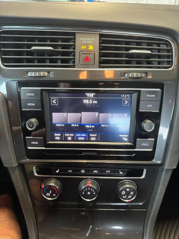 2020 Volkswagen Golf in Hawkesbury, Ontario - 25 - w1024h768px