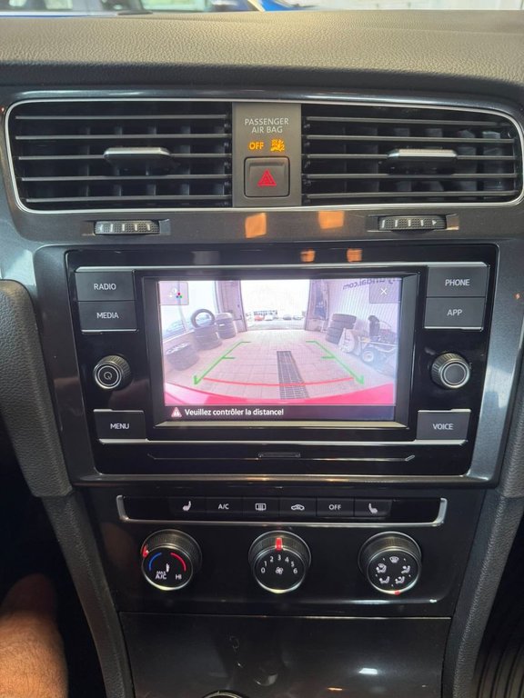 2020 Volkswagen Golf in Hawkesbury, Ontario - 28 - w1024h768px