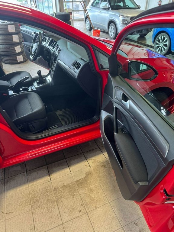 2020 Volkswagen Golf in Hawkesbury, Ontario - 18 - w1024h768px