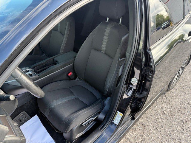 2017 Honda Civic Hatchback LX in Hawkesbury, Ontario - 7 - w1024h768px