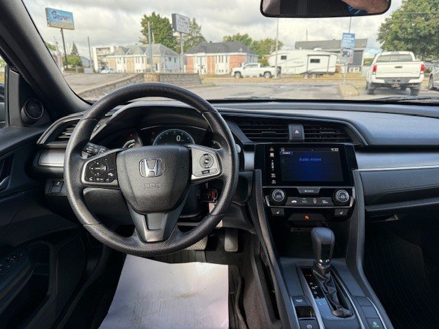 2017 Honda Civic Hatchback LX in Hawkesbury, Ontario - 9 - w1024h768px