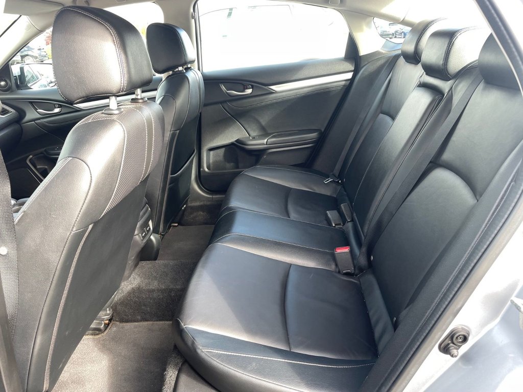 2018 Honda Civic Sedan Touring in Hawkesbury, Ontario - 7 - w1024h768px