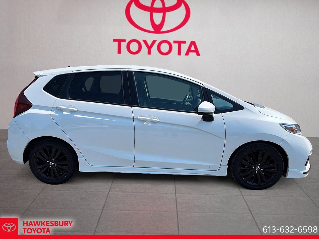 2018 Honda Fit Sport in Hawkesbury, Ontario - 4 - w1024h768px