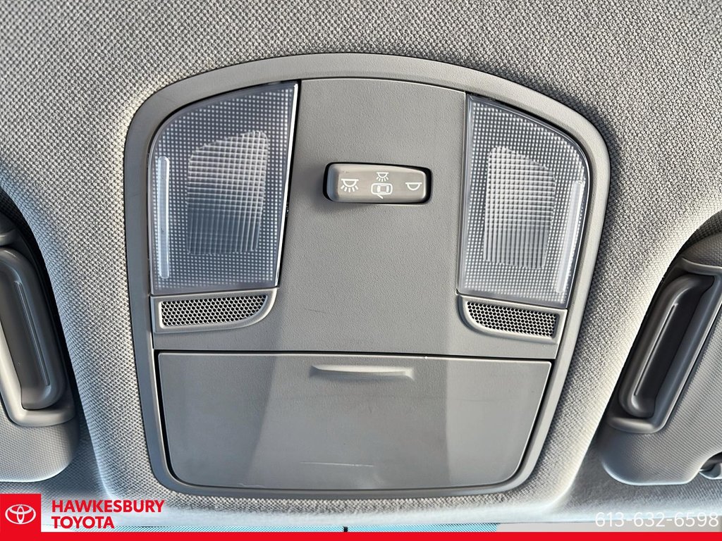 2020 Hyundai Elantra Preferred in Hawkesbury, Ontario - 24 - w1024h768px