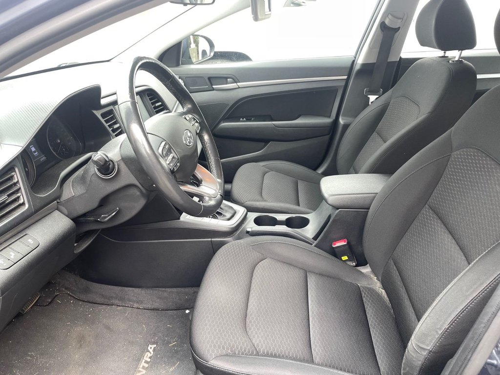 2020 Hyundai Elantra Preferred in Hawkesbury, Ontario - 7 - w1024h768px