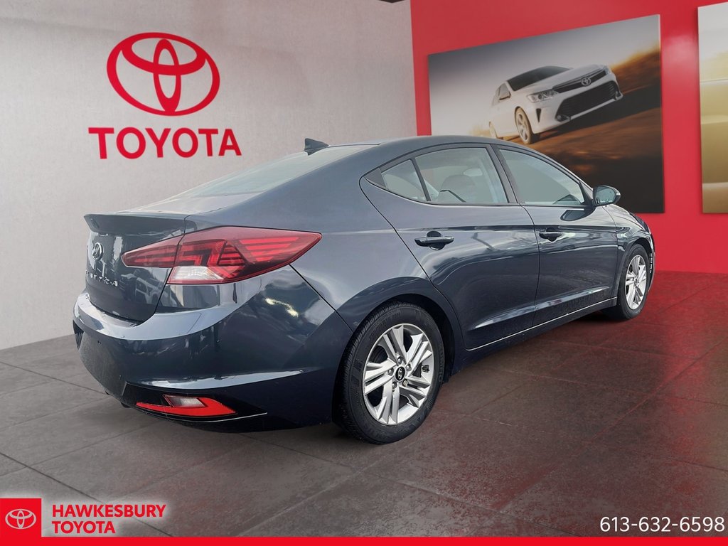 2020 Hyundai Elantra Preferred in Hawkesbury, Ontario - 2 - w1024h768px