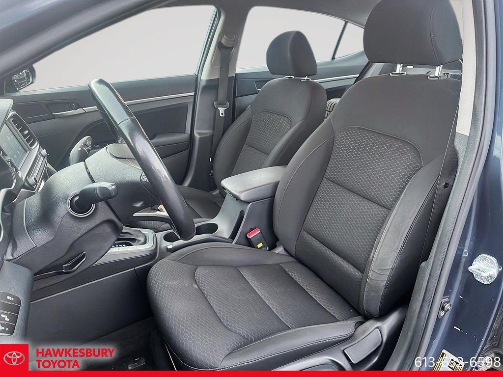 2020 Hyundai Elantra Preferred in Hawkesbury, Ontario - 9 - w1024h768px