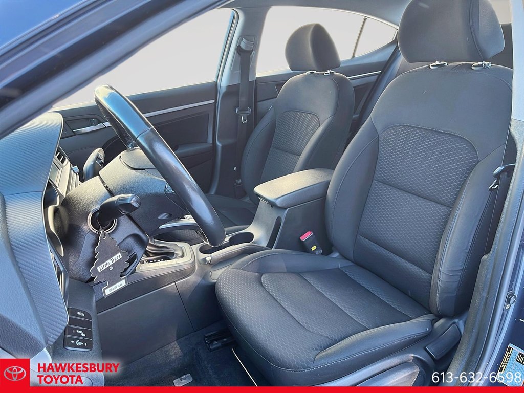 2020 Hyundai Elantra Preferred in Hawkesbury, Ontario - 10 - w1024h768px