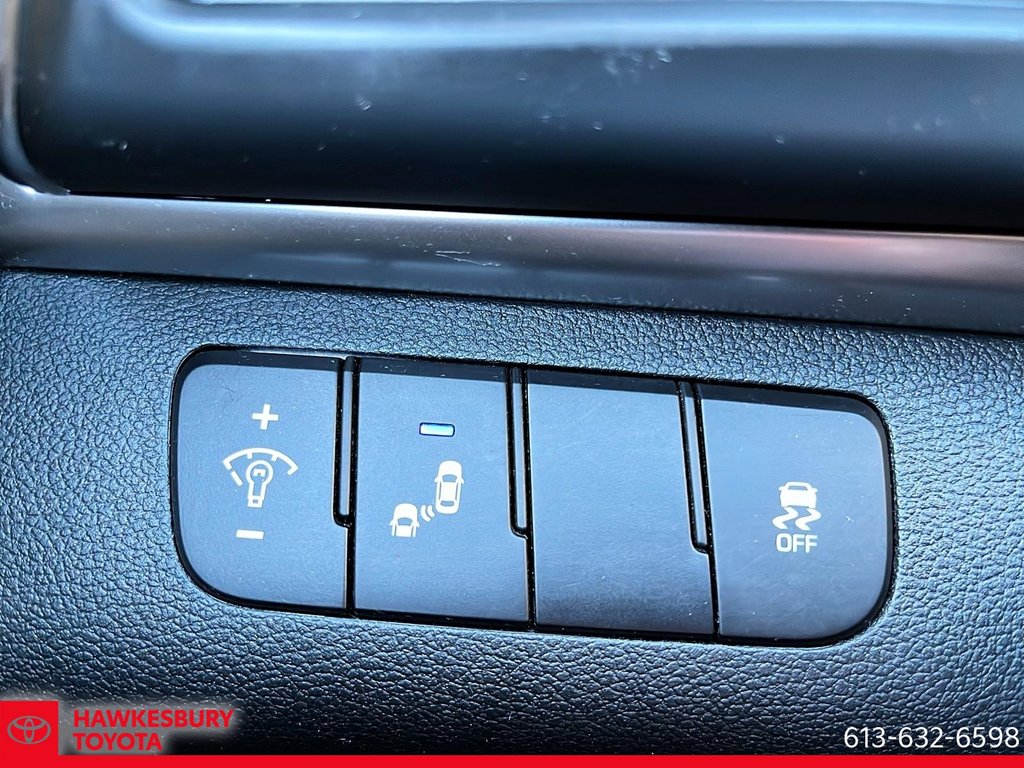 2020 Hyundai Elantra Preferred in Hawkesbury, Ontario - 23 - w1024h768px