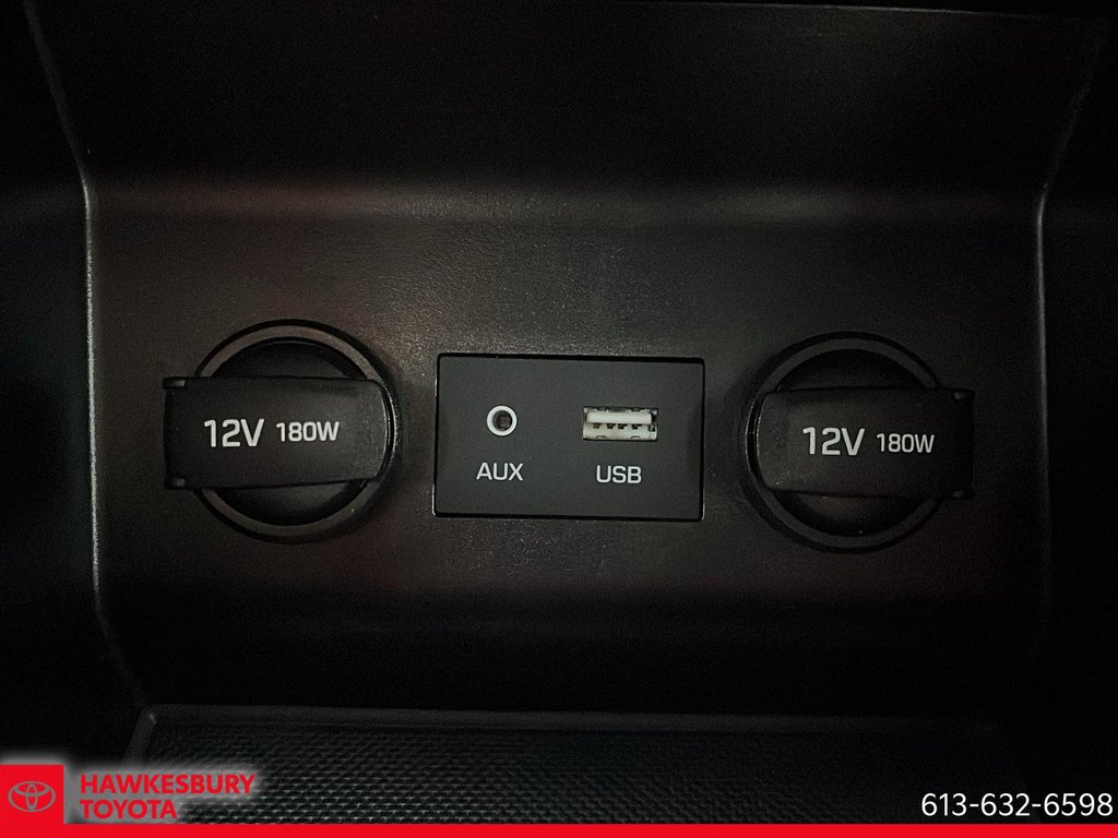 2020 Hyundai Elantra Preferred in Hawkesbury, Ontario - 20 - w1024h768px