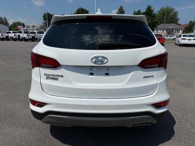 2017 Hyundai Santa Fe Sport in Hawkesbury, Ontario - 4 - w1024h768px