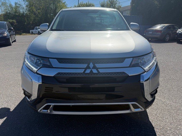 2020 Mitsubishi Outlander ES in Hawkesbury, Ontario - 2 - w1024h768px