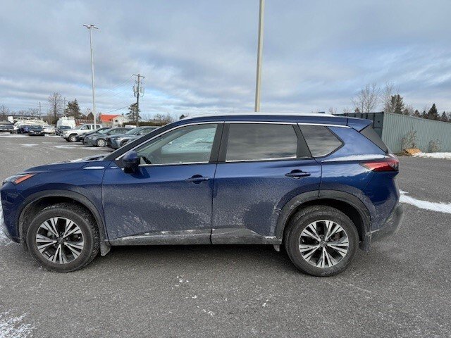 2023 Nissan Rogue AWD SV Moonroof in Hawkesbury, Ontario - 5 - w1024h768px