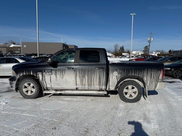 2021 Ram 1500 Classic SLT in Hawkesbury, Ontario - 6 - w1024h768px