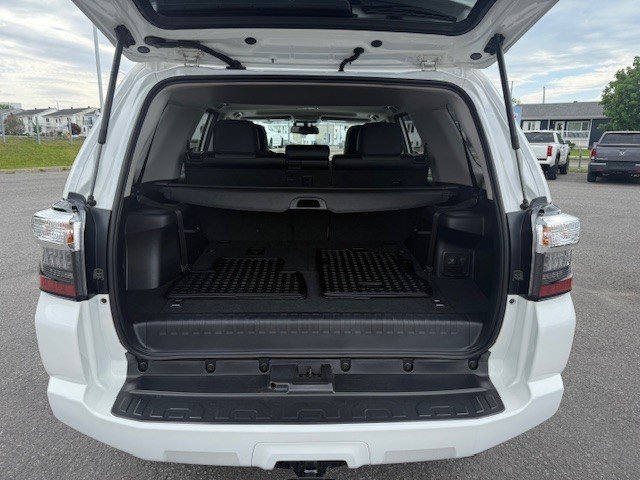 Toyota 4Runner SR5 2019 à Hawkesbury, Ontario - 6 - w1024h768px