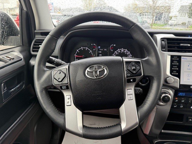Toyota 4Runner SR5 2022 à Hawkesbury, Ontario - 8 - w1024h768px