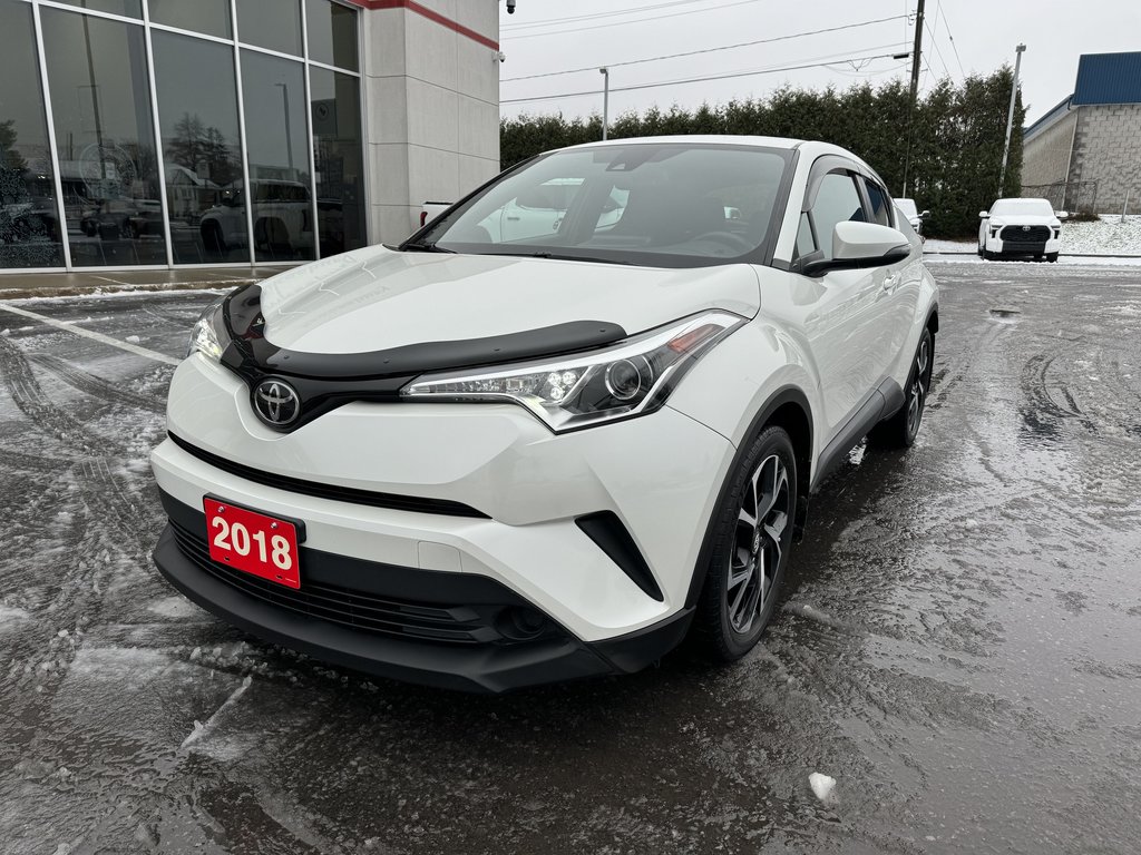 C-HR XLE PREMIUM MAGS ONE OWNER PUSH START 2018 à Hawkesbury, Ontario - 1 - w1024h768px