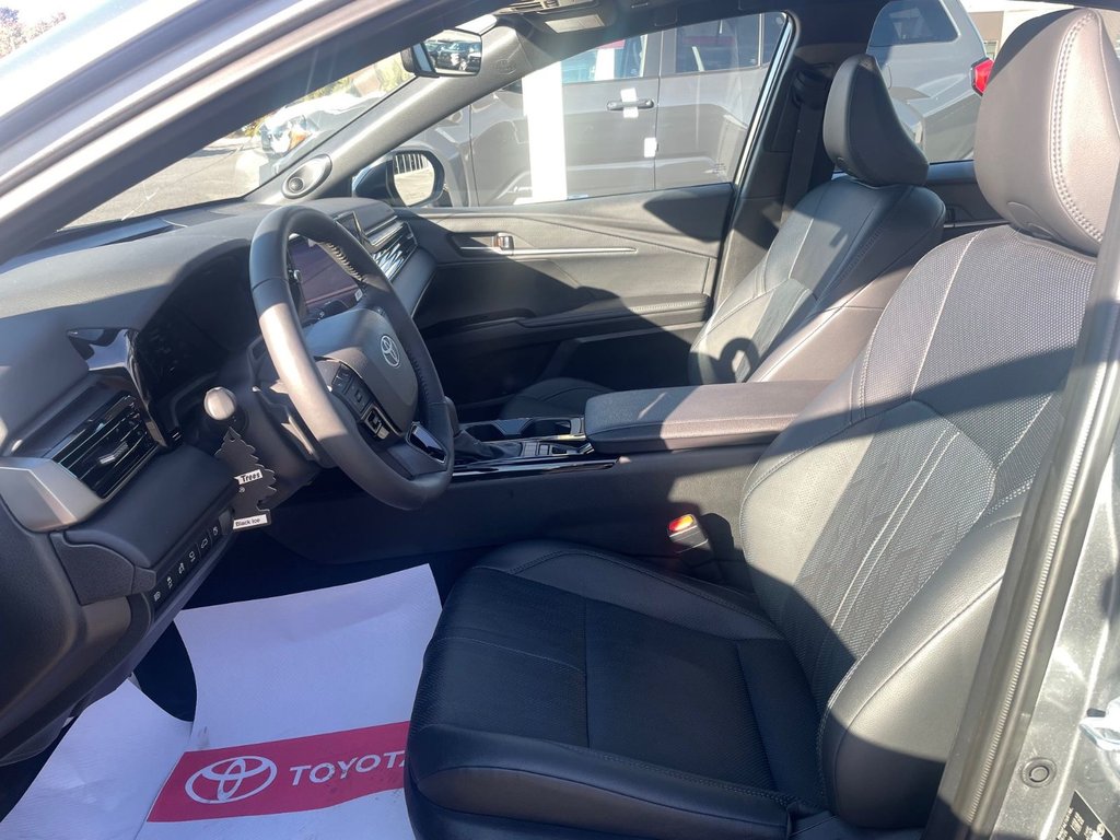2025 Toyota Camry Hybrid XSE AWD in Hawkesbury, Ontario - 15 - w1024h768px