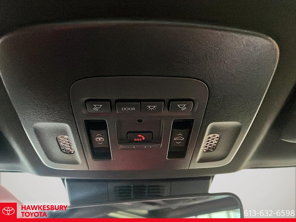 2025 Toyota Camry Hybrid XSE AWD in Hawkesbury, Ontario - 21 - w1024h768px