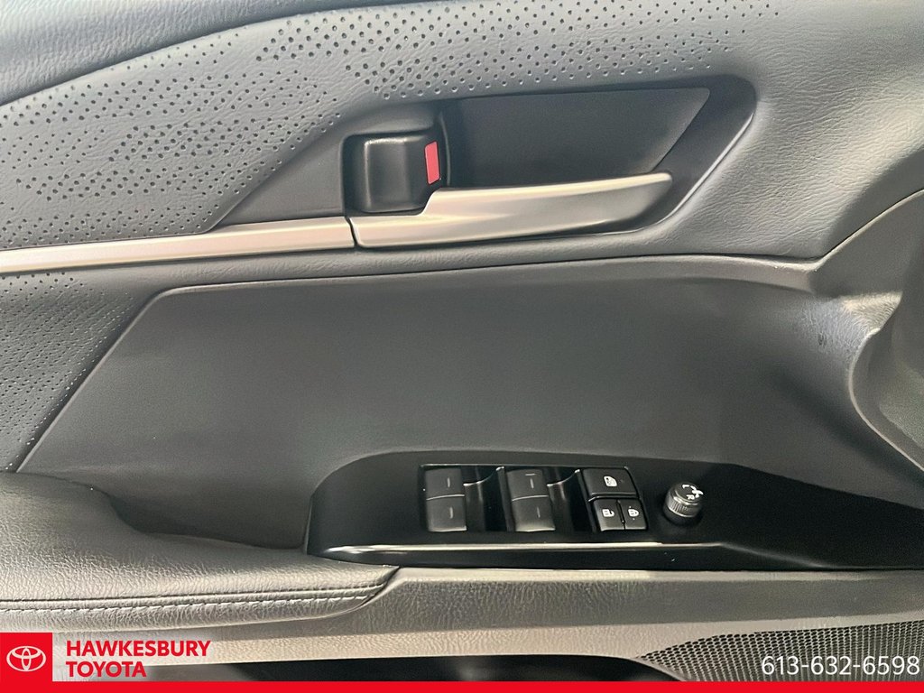 2025 Toyota Camry Hybrid XSE AWD in Hawkesbury, Ontario - 11 - w1024h768px